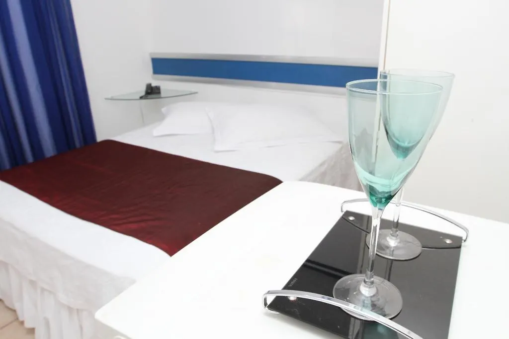 Las Brisas Beach Hotel بونتا نيغرا