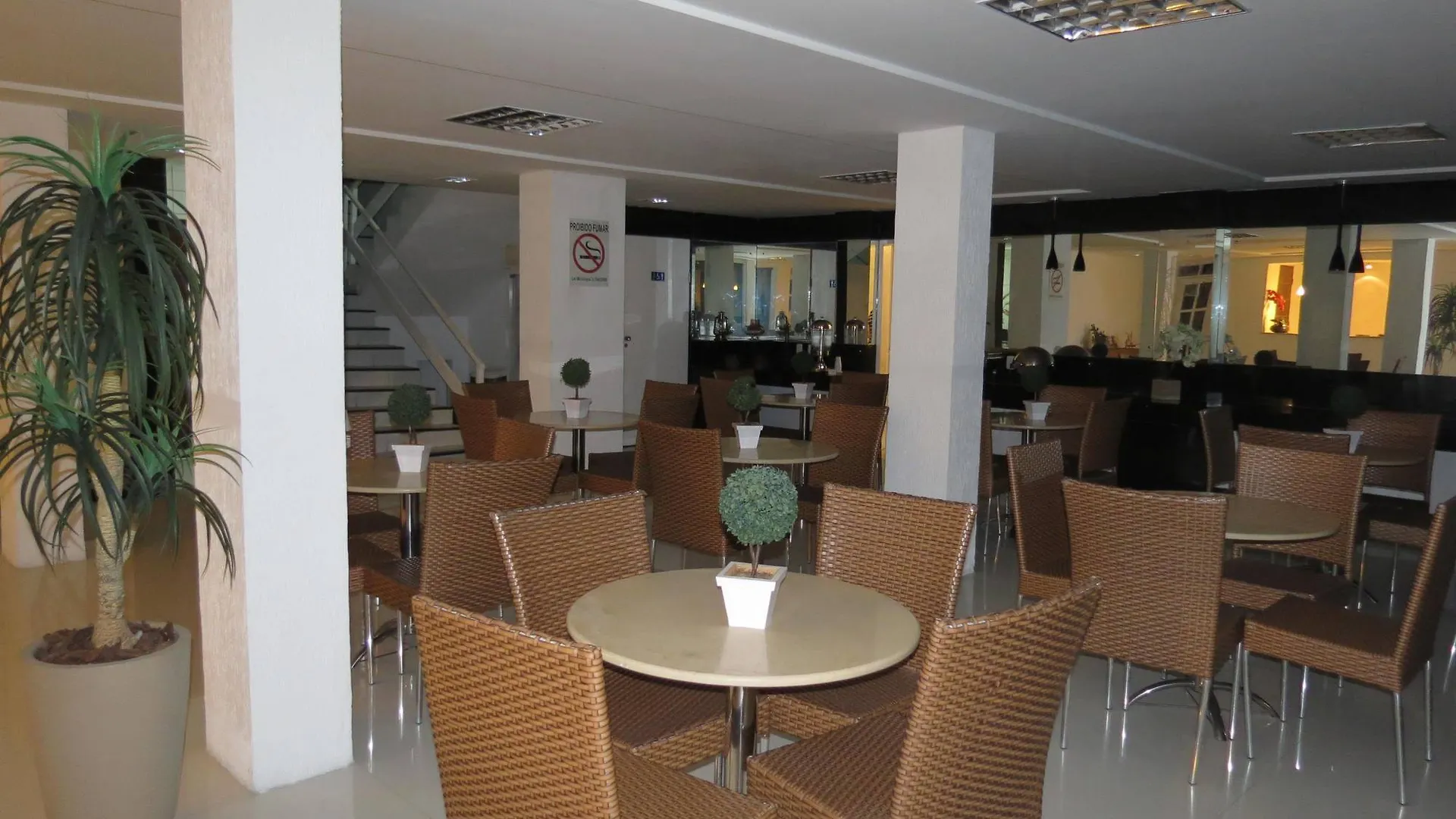 Las Brisas Beach Hotel بونتا نيغرا