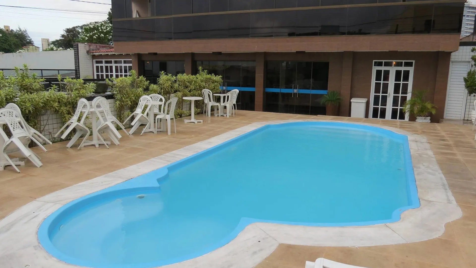 Las Brisas Beach Hotel بونتا نيغرا