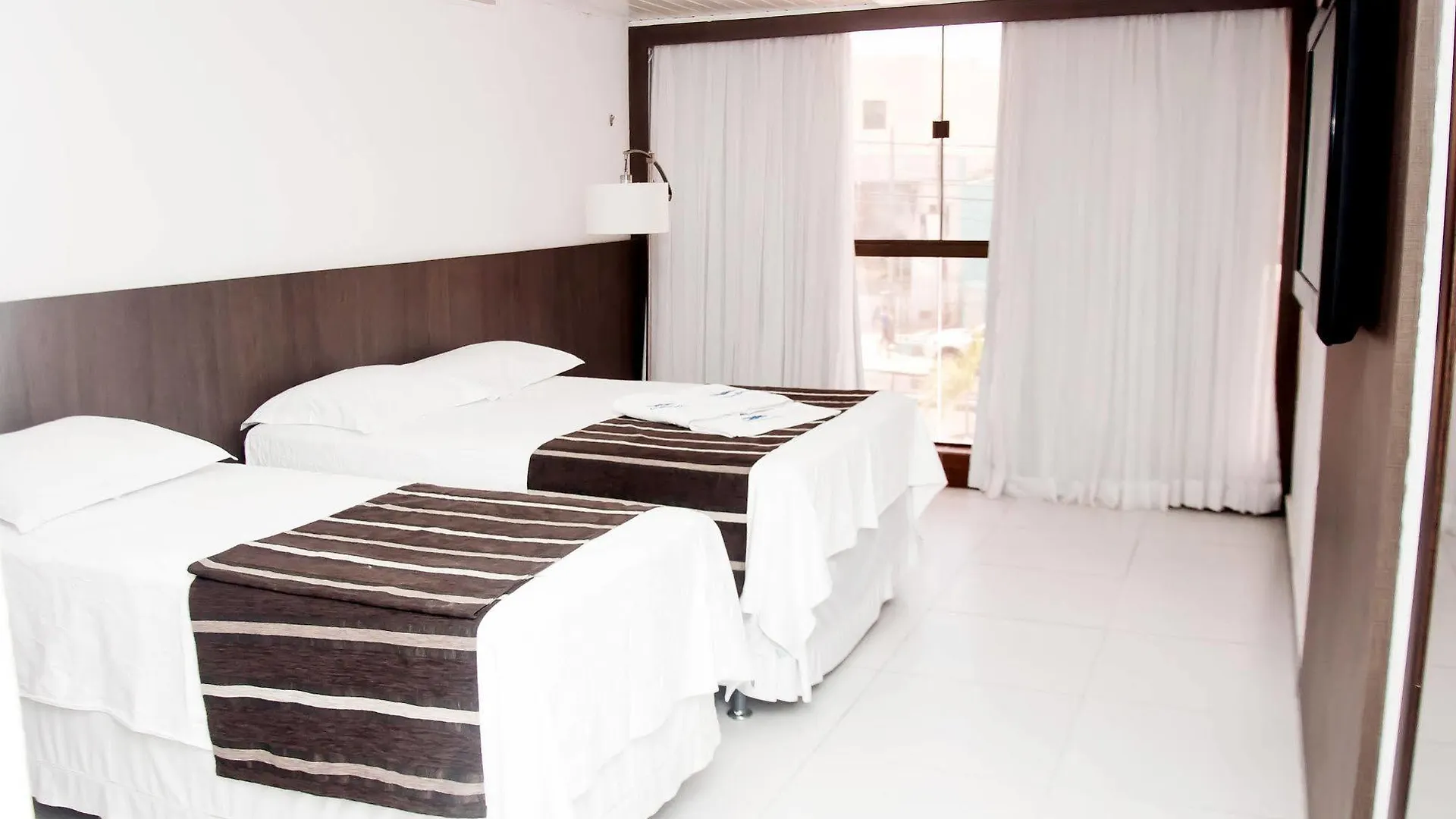Las Brisas Beach Hotel بونتا نيغرا